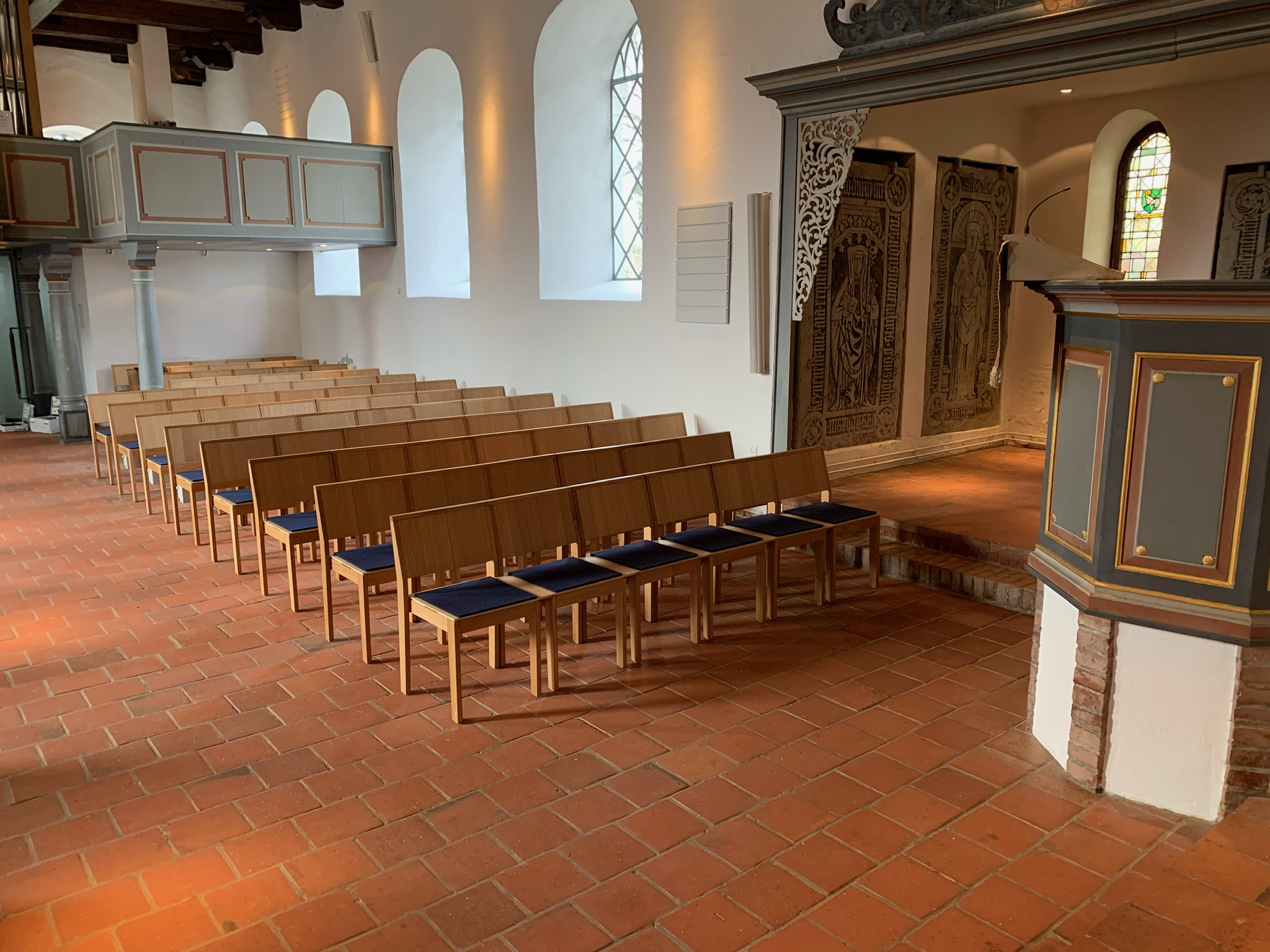 Grönemeyer Kirchenstühle | Hanna in der Matthias-Claudius-Kirche Reinfeld