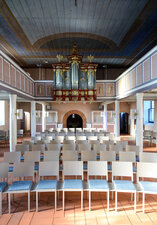 Grönemeyer Kirchenstühle | Thea in der St. Petri Kirche in Kirchlinteln | ©Philipp Schulze, Ebsdorf