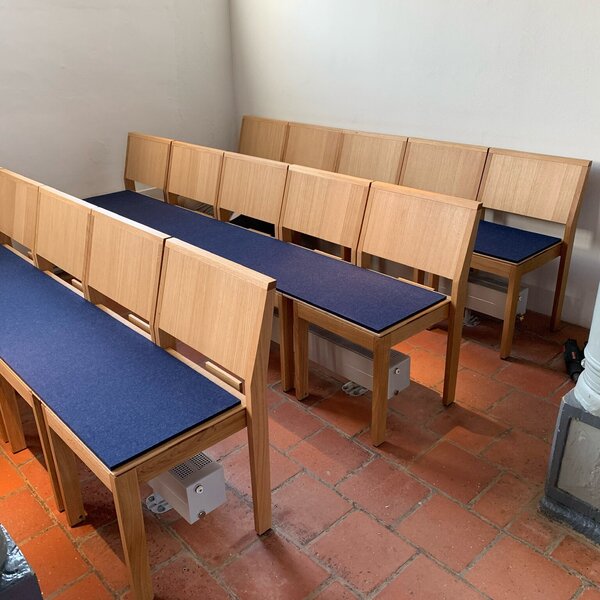 Grönemeyer Kirchenstühle | Hanna | fest verankerte Bank
